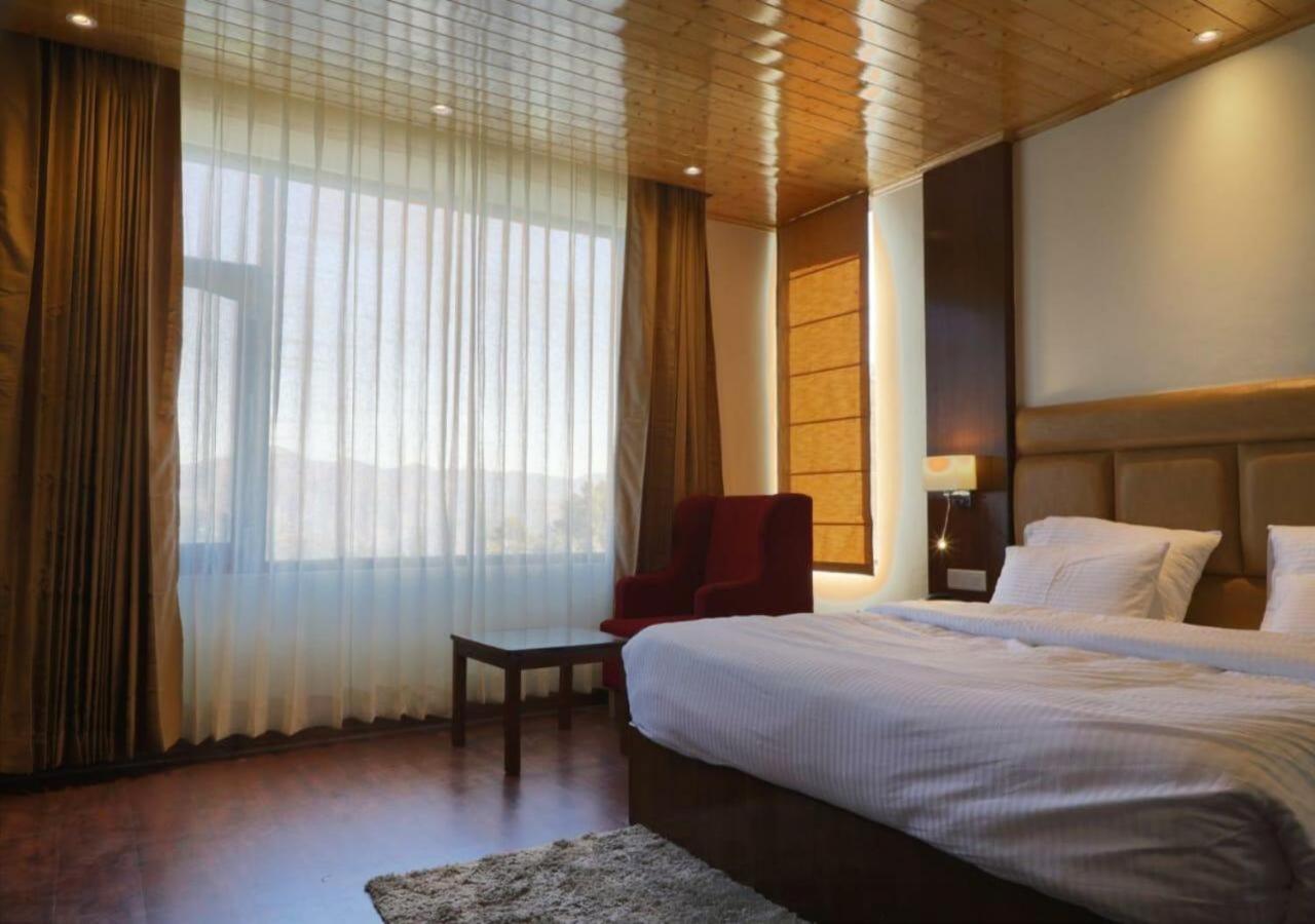 The Alpine Retreat Hotel Shimla Exterior photo