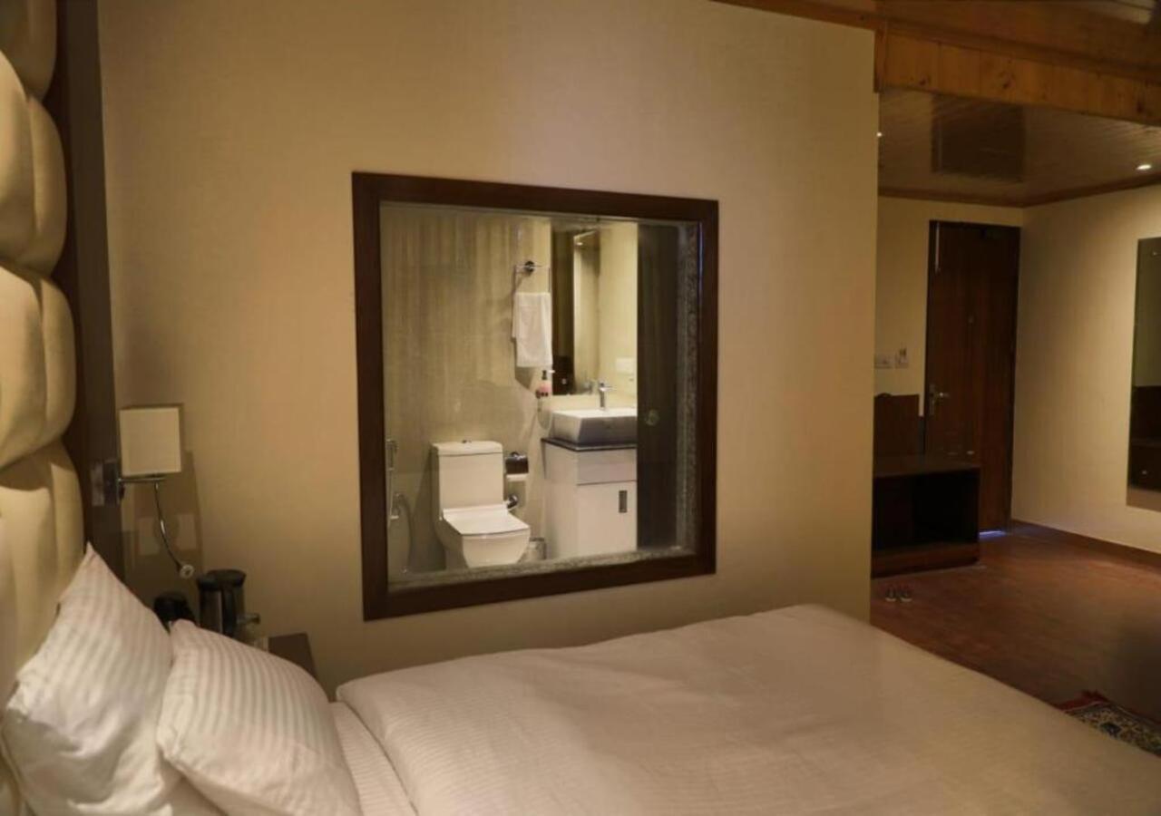The Alpine Retreat Hotel Shimla Exterior photo