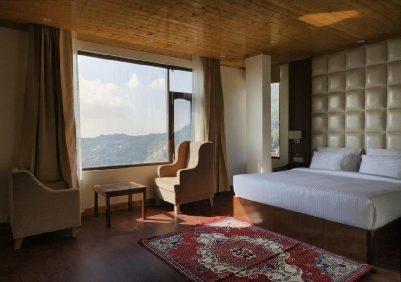 The Alpine Retreat Hotel Shimla Exterior photo